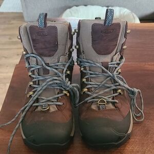 Womens keen winter boots